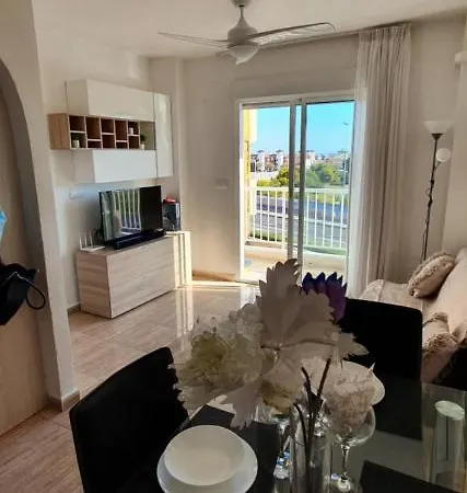 Sea View Apartment *