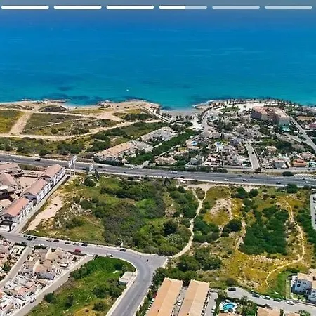 Sea View Apartment *